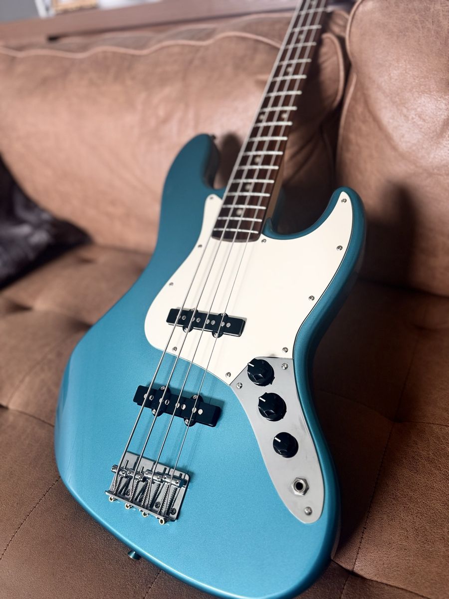 Squier Affinity Jazz Bass