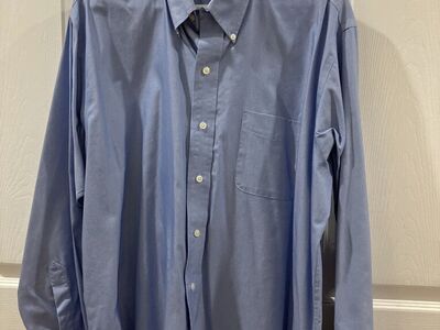 Light Blue Roundtree&York Long Sleeved Dress Shirt