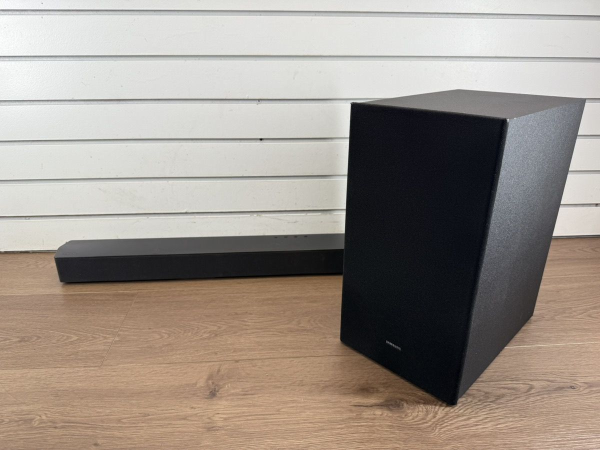 SAMSUNG HW-C43M SURROUND SPEAKER AND SUB WOOFER #WCP032662