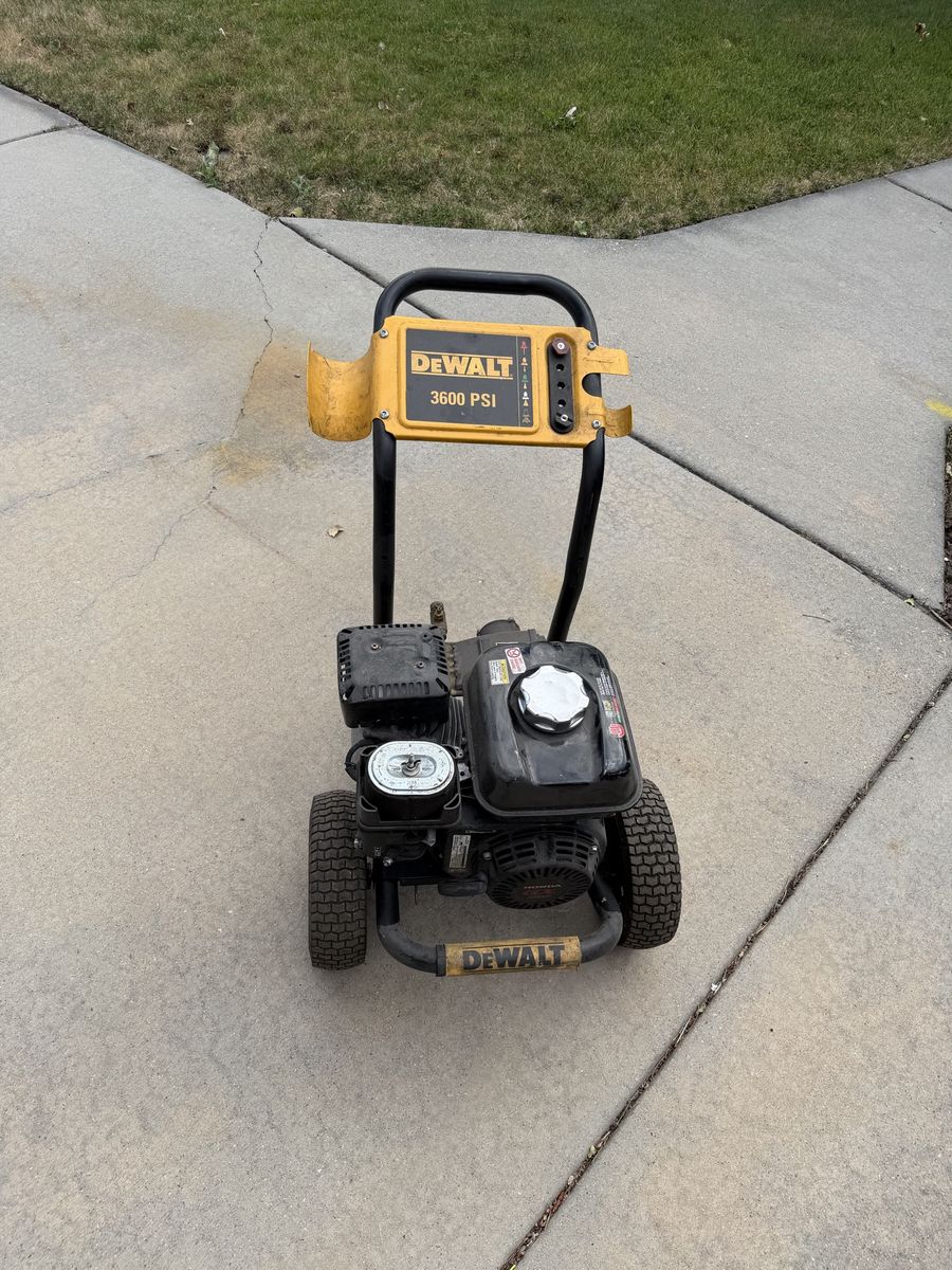 DEWALT 3600 PSI Gas Pressure Washer - Industrial Grade Cleaning Power
