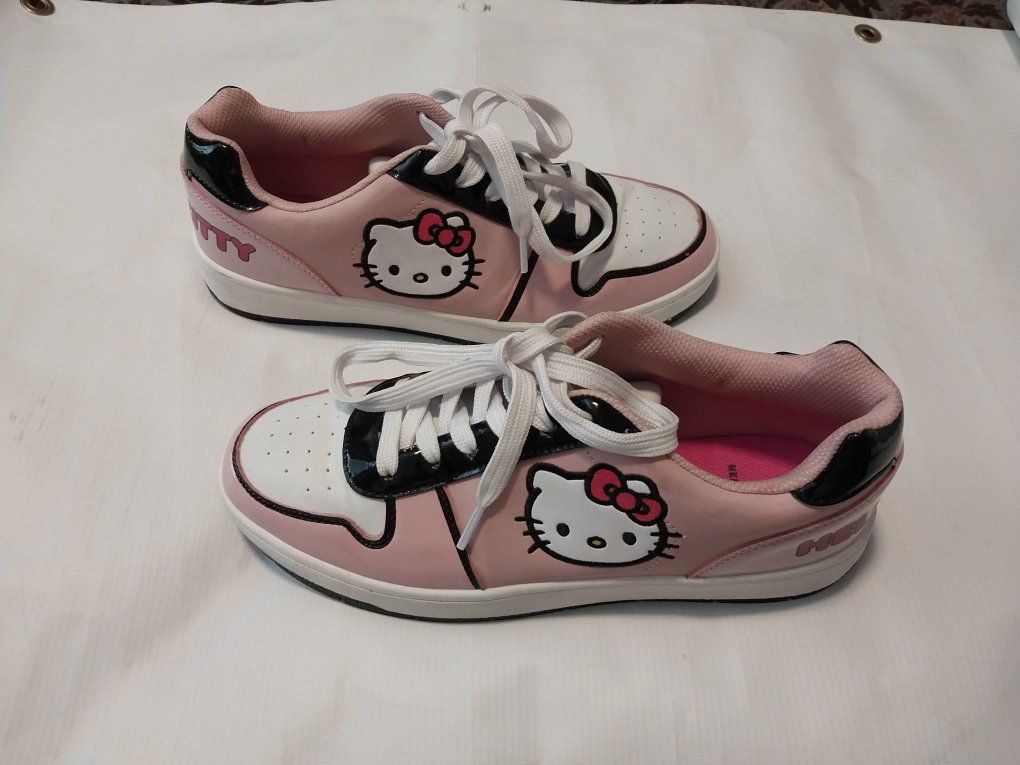 Hello Kitty Womens Sneaker Shoes Size 10