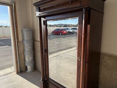 Bassett Wardrobe / Armoire
