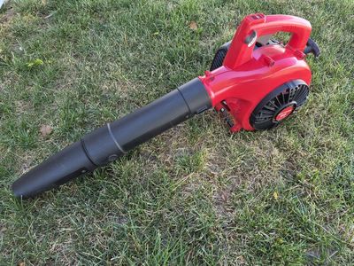 CRAFTSMAN B2000 25-cc 2-cycle 410-CFM 180-MPH Gas Handheld Leaf Blower. Excellent Conditions! Almost New.