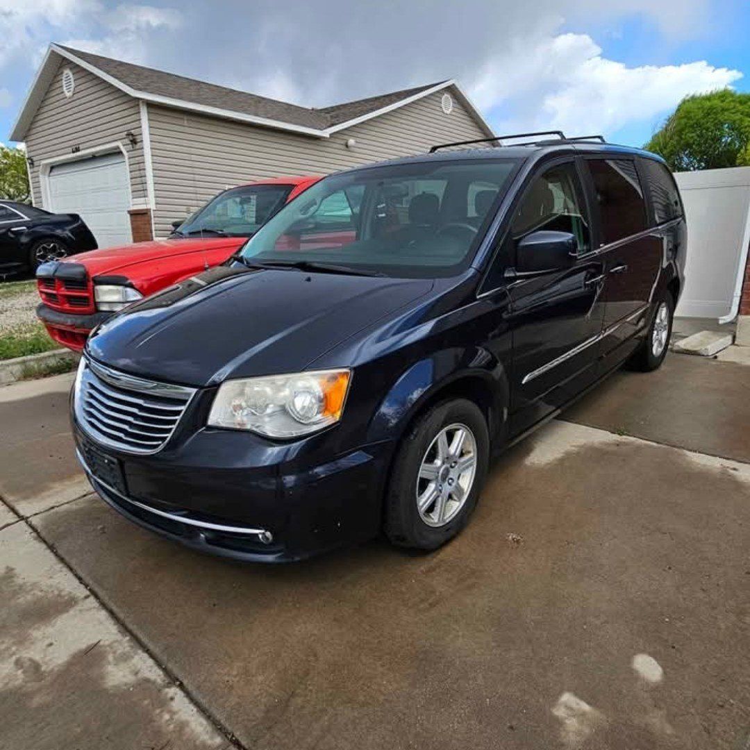 2013 Chrysler Town and Country 