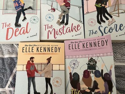Off Campus Book Series (1-5)