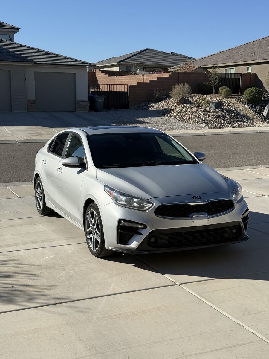 2019 KIA FORTE S