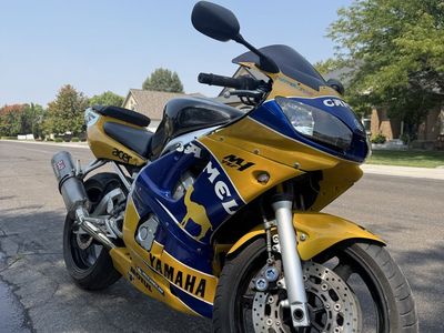 1999 Yamaha R6