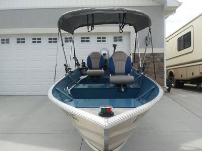 Fishing Boat/V-Bottom