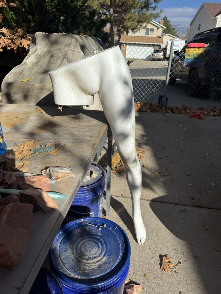 Mannequin leg And Half Leg