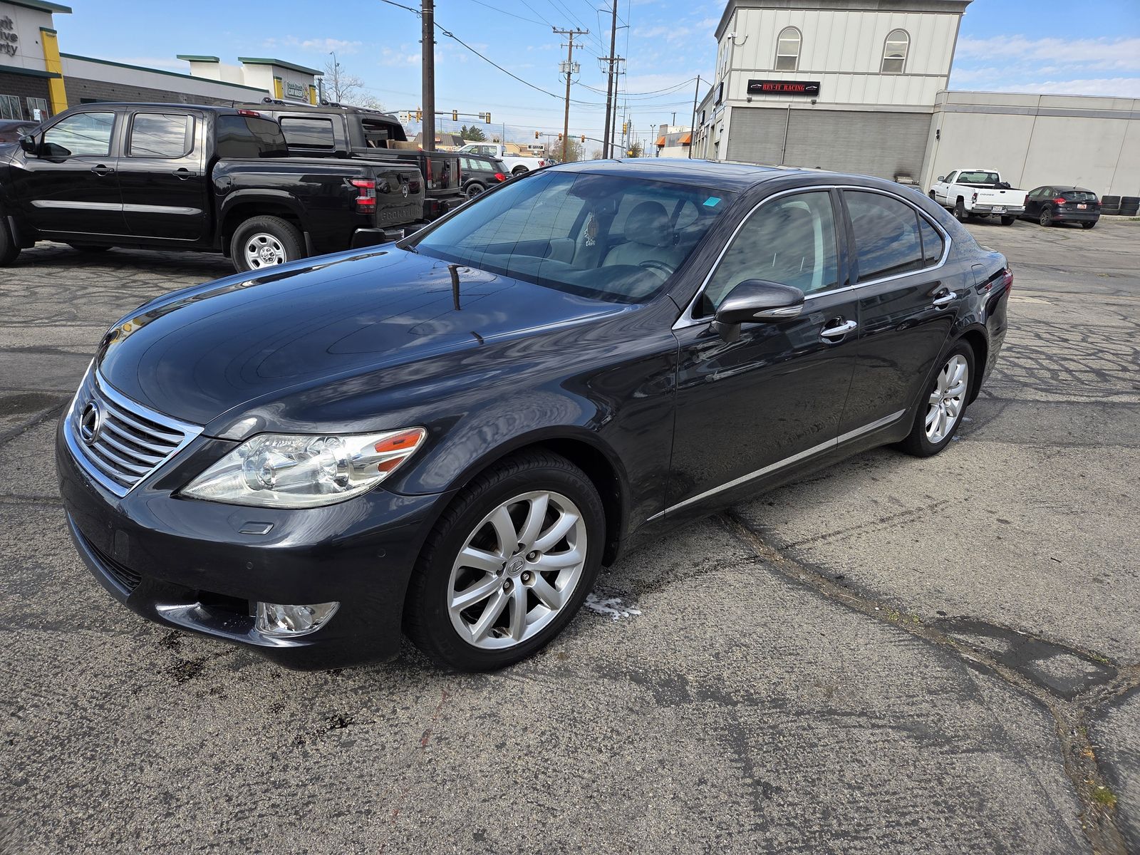 2011 Lexus LS Base
