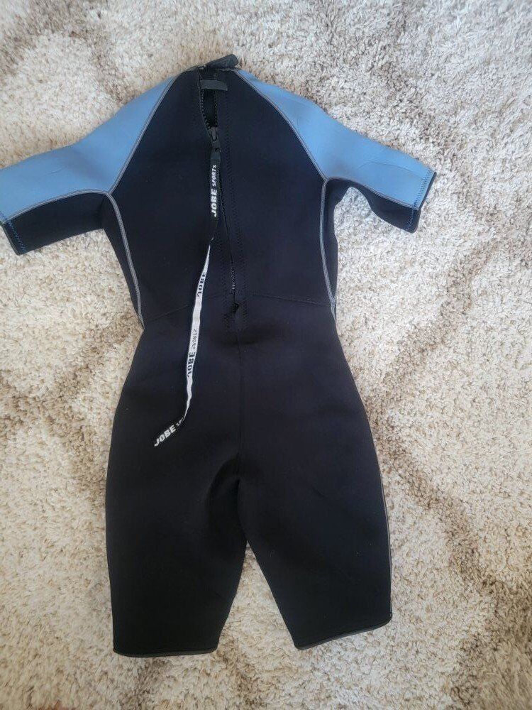 Woman's wetsuit shortie sz 7-8