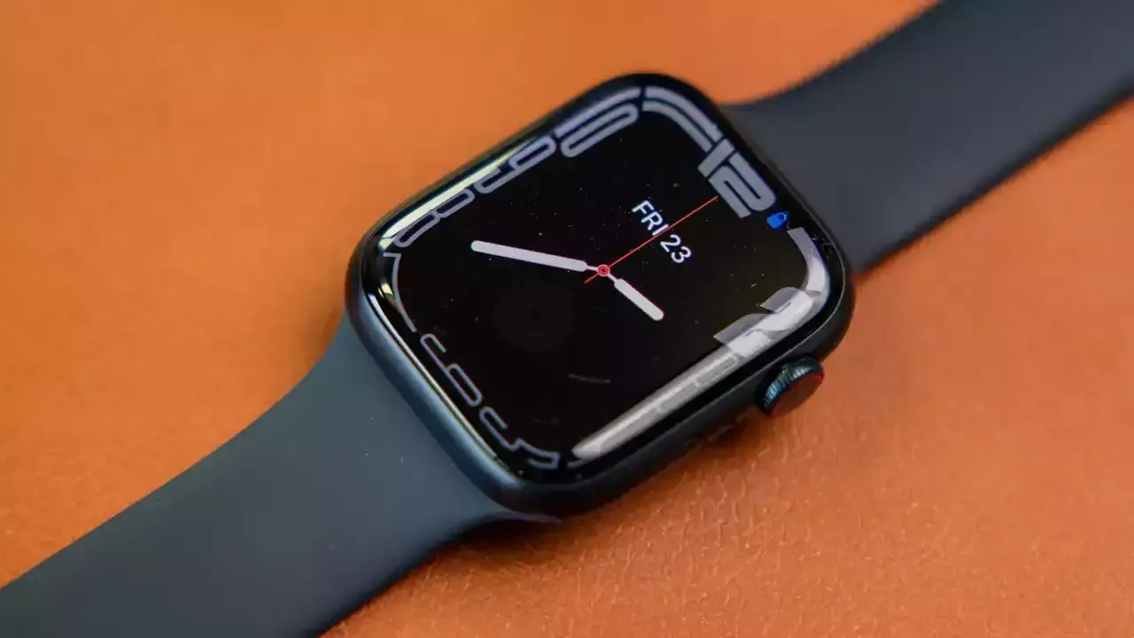 Apple Watch 8 45mm GPS + cellular
