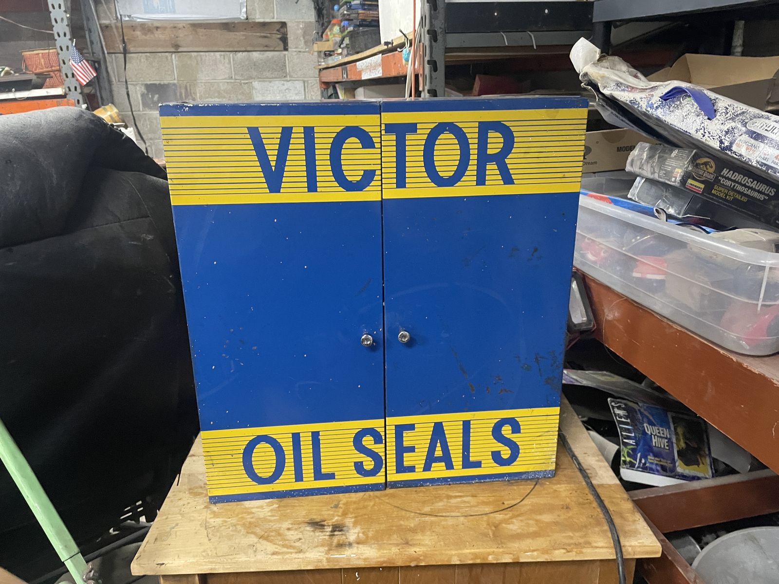 Vintage Victor Oil Seals Metal Display Cabinet with Assorted NOS Seals Content