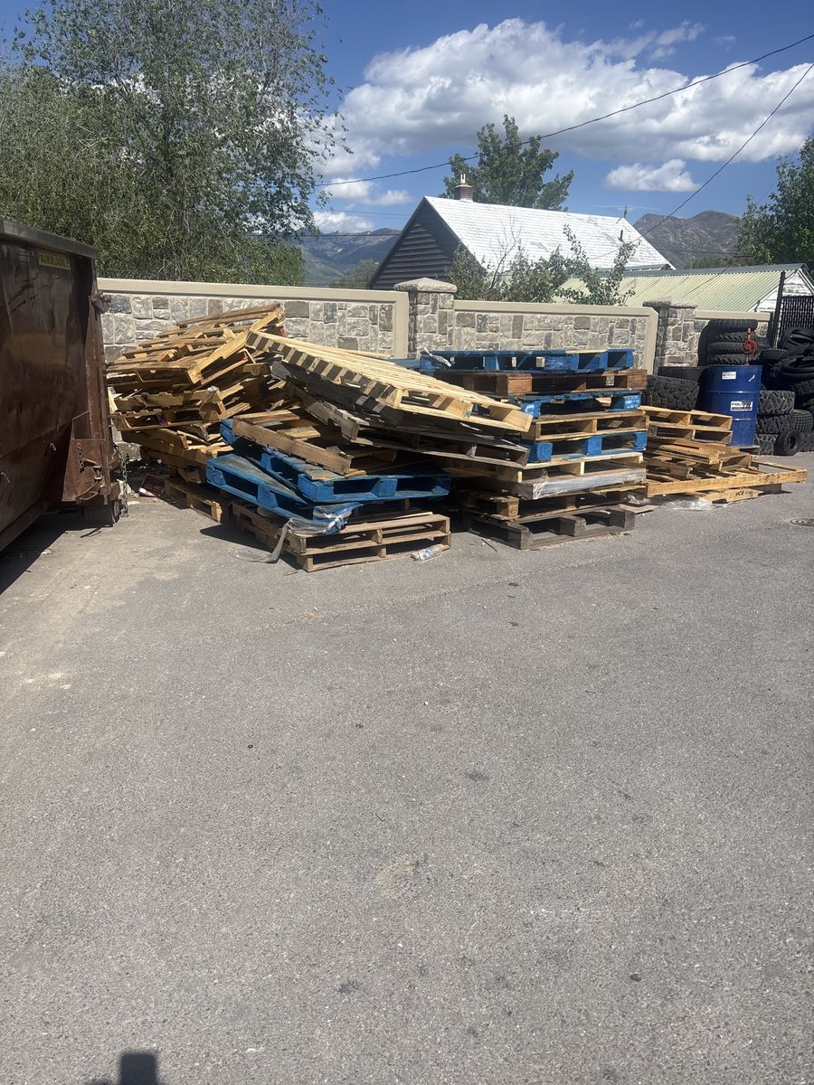 Free Pallets