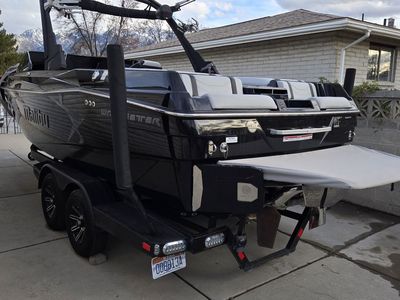 Malibu wakesetter 23'