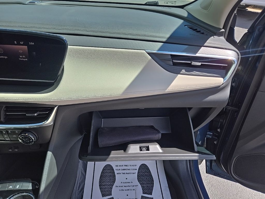 Main image 44