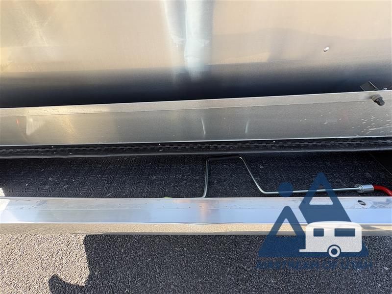 Main image 16