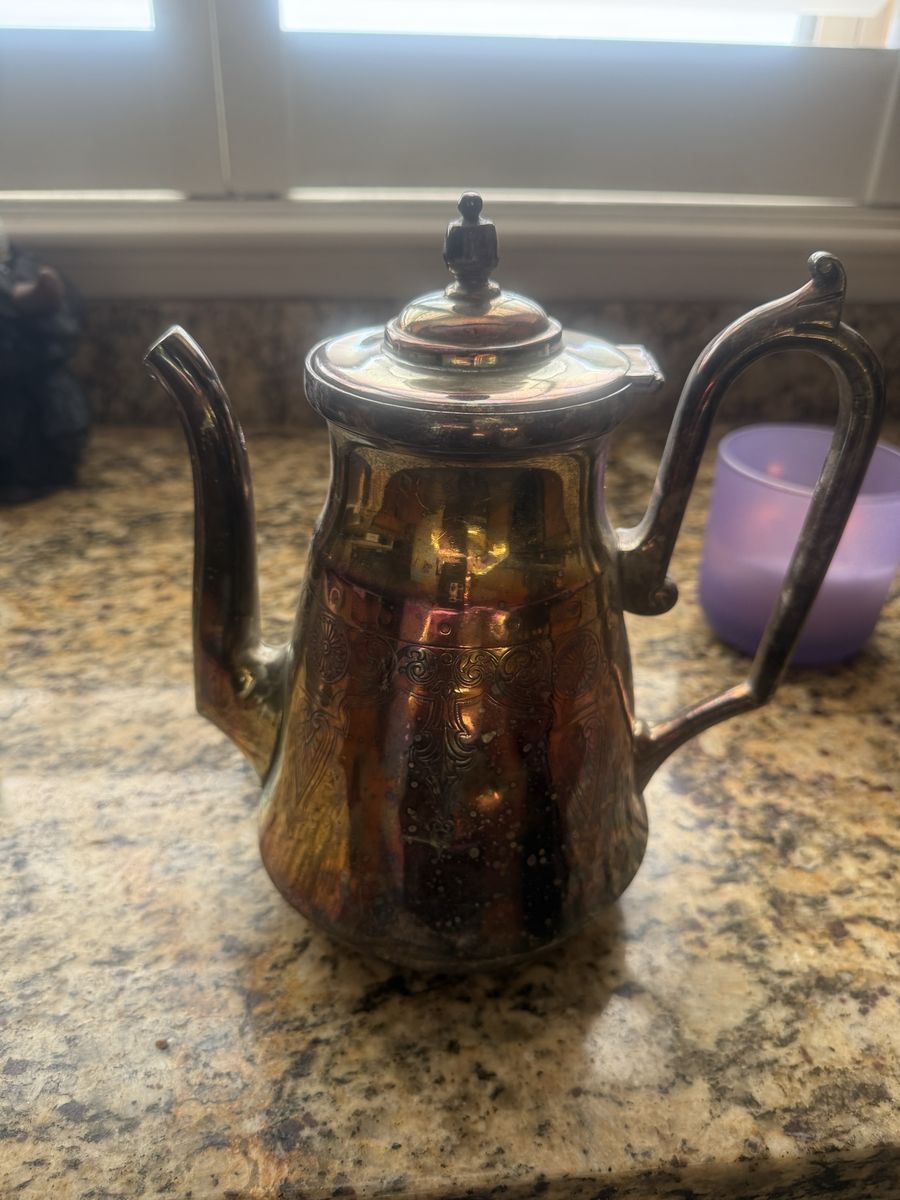 Vintage SilverPlate coffee/Tea Pot