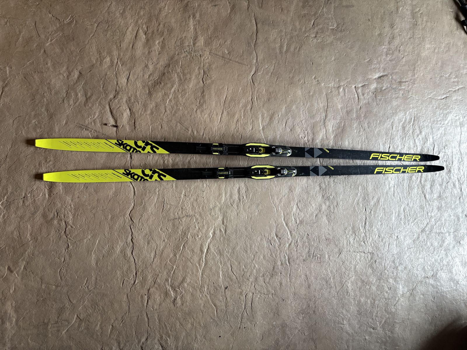 Fischer CRS 181 cm Skate Ski with NNN Turnamic Bindings