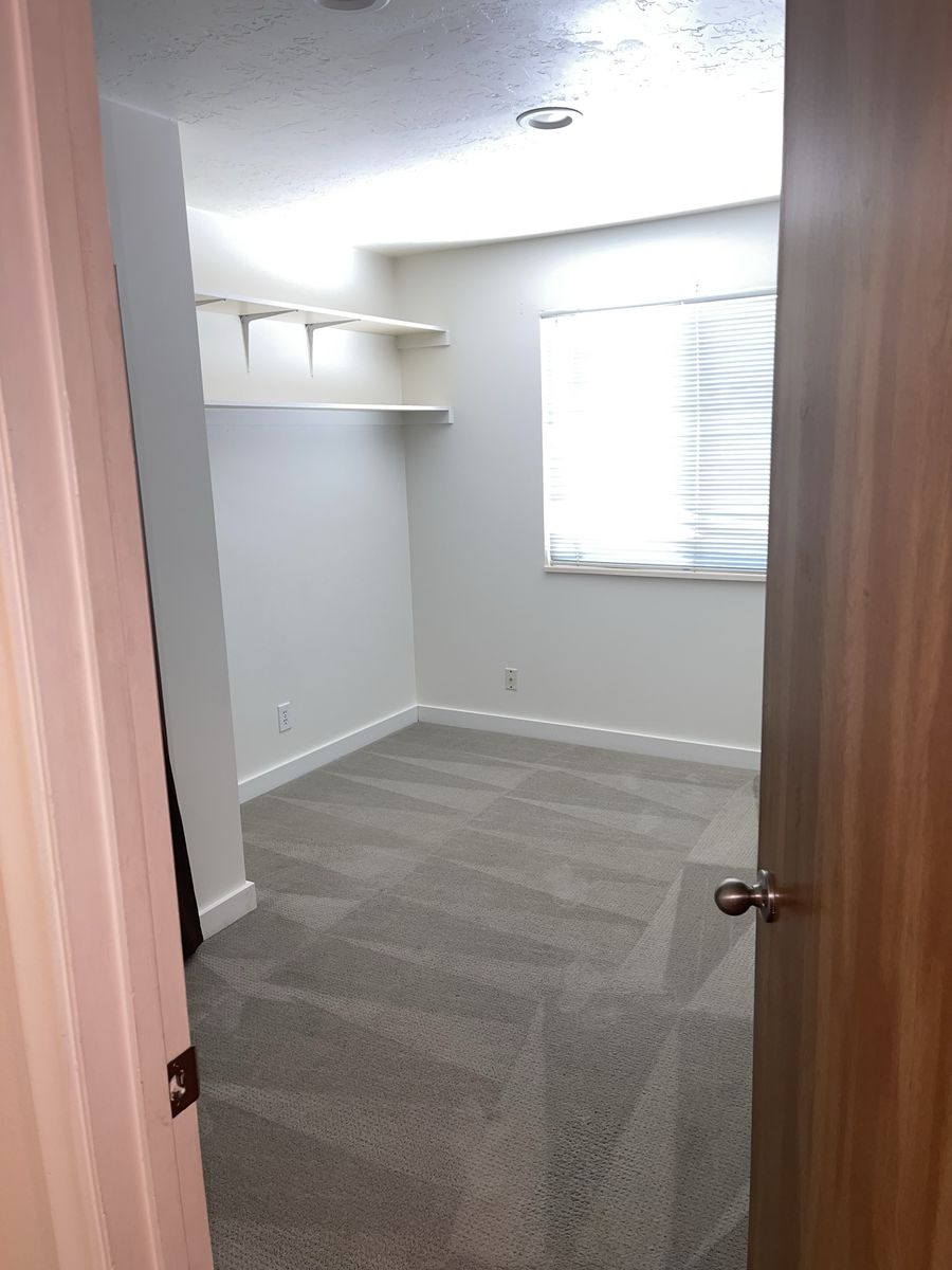 Main image 12