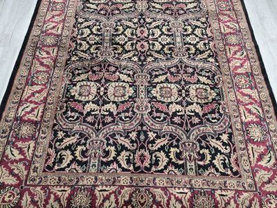 6x9 New Handknotted Wool Rug, Red and Black