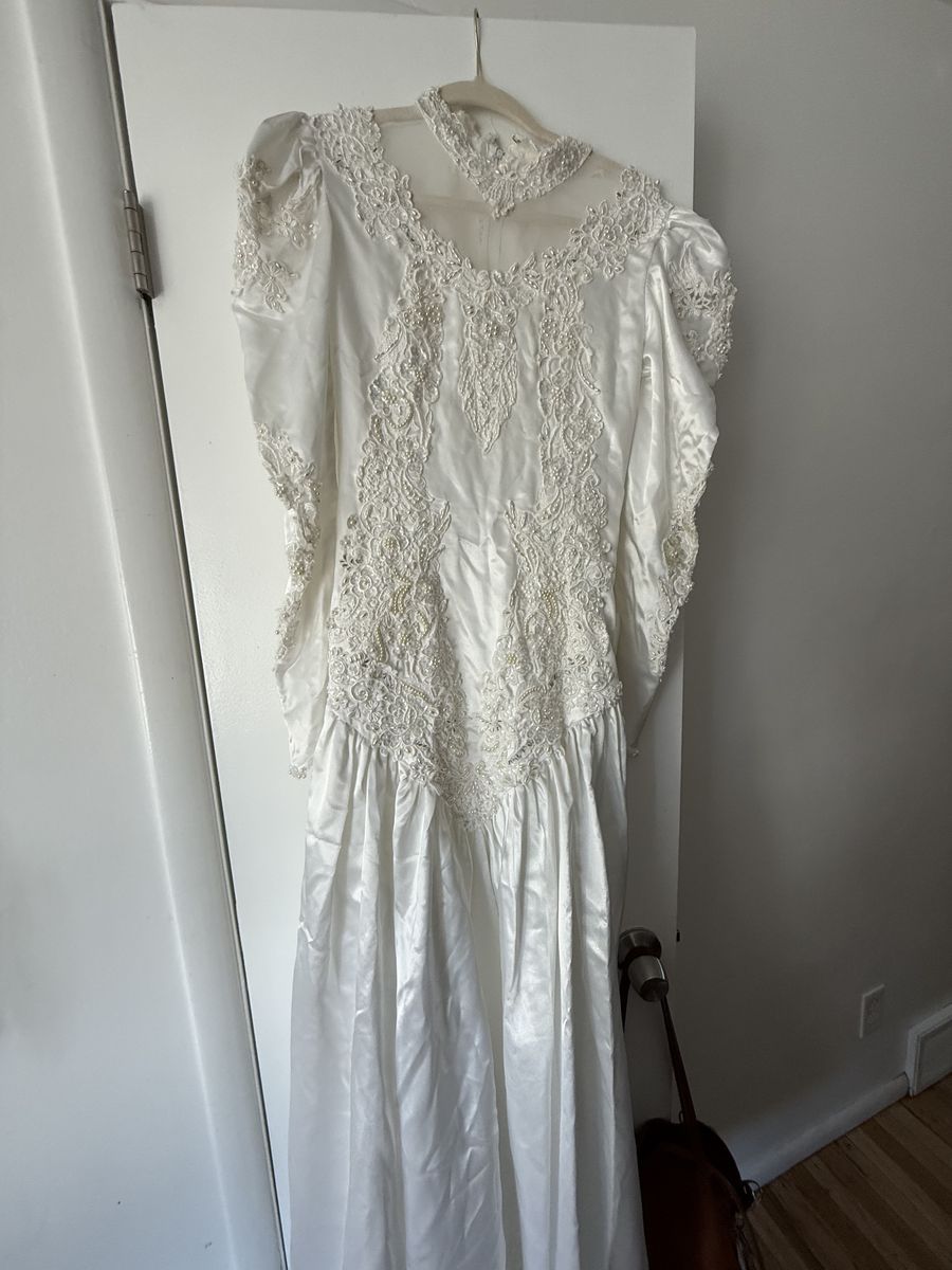 Vintage White Wedding Dress with Beaded Lace Appliques and Bow Detail