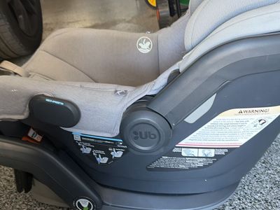 Uppa baby car seat, 2 bases, travel bag