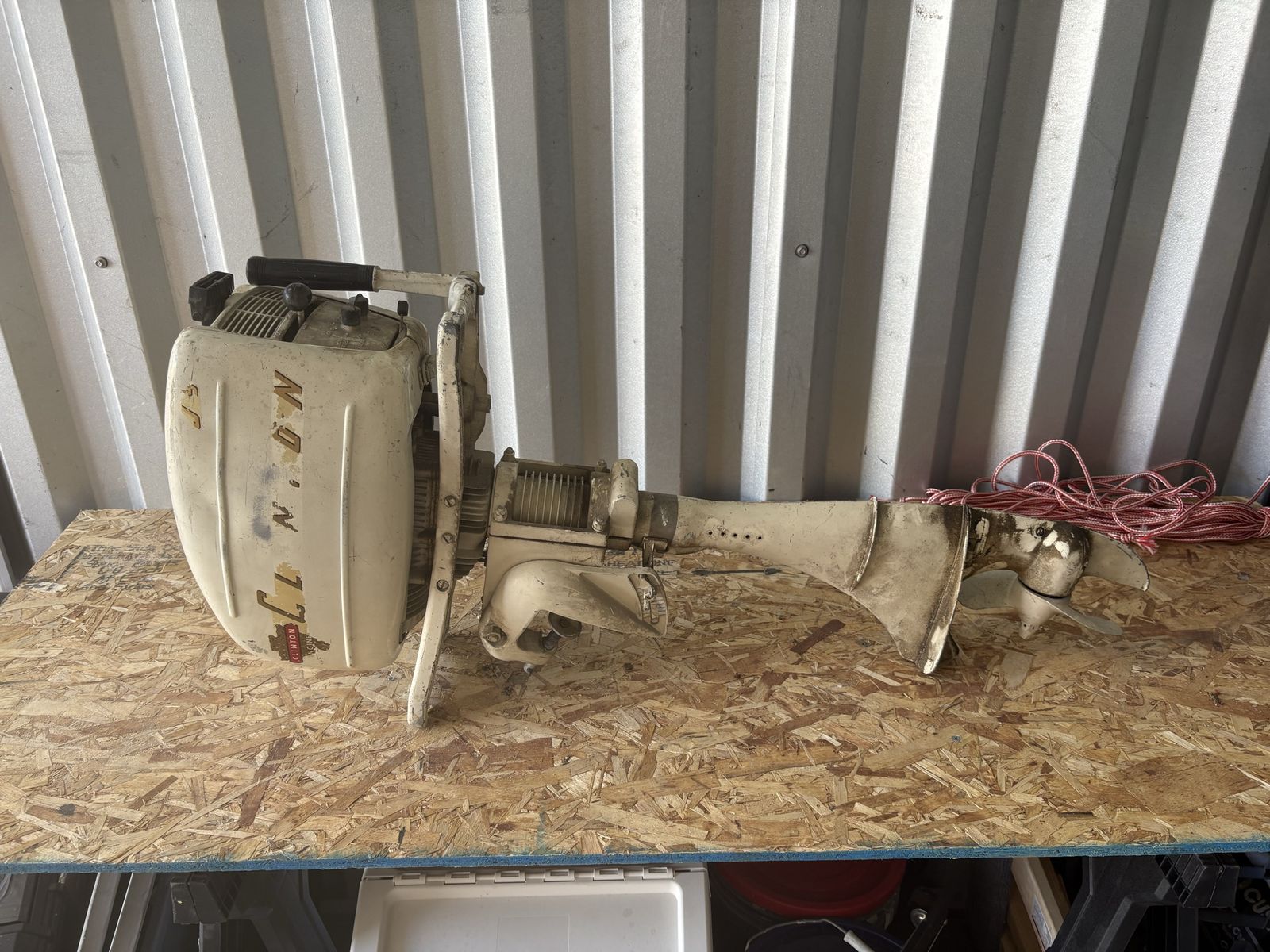 Clinton J9 outboard motor - VINTAGE 1959