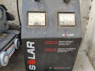 Solar Model 1670 Heavy Duty Battery Charger and Engine Starter