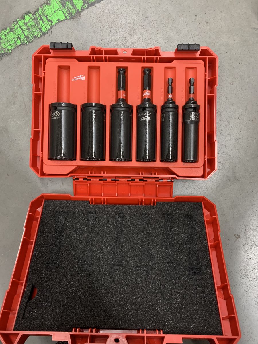 Milwaukee SHOCKWAVE Impact Duty Lineman's 1/2 in. Drive 2-in-1 12-Point Socket Set (10-Piece)