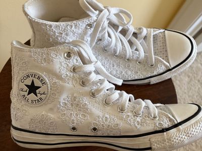 White eyelet lace Converse hightop shoes - Womens size 9