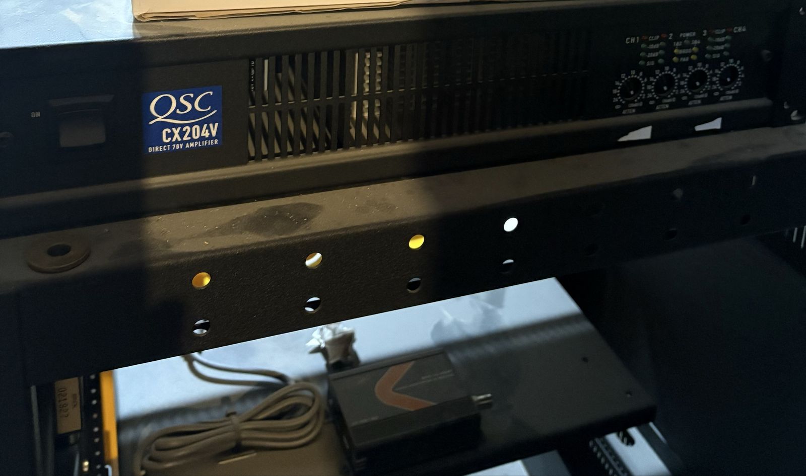 QSC CX204V Direct 70V Power Amplifier - Rack Mount Audio Equipment