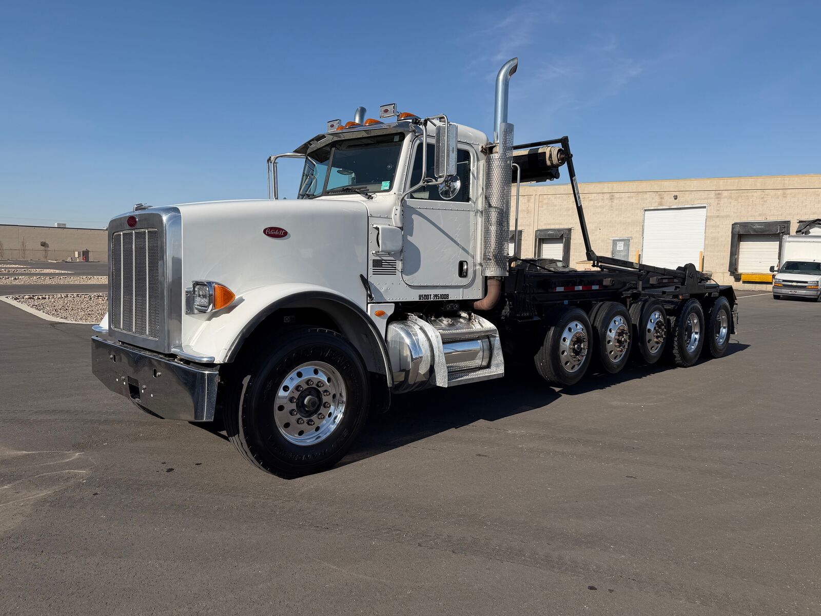 2014 Peterbilt 367 Super Hauler Roll Off Truck