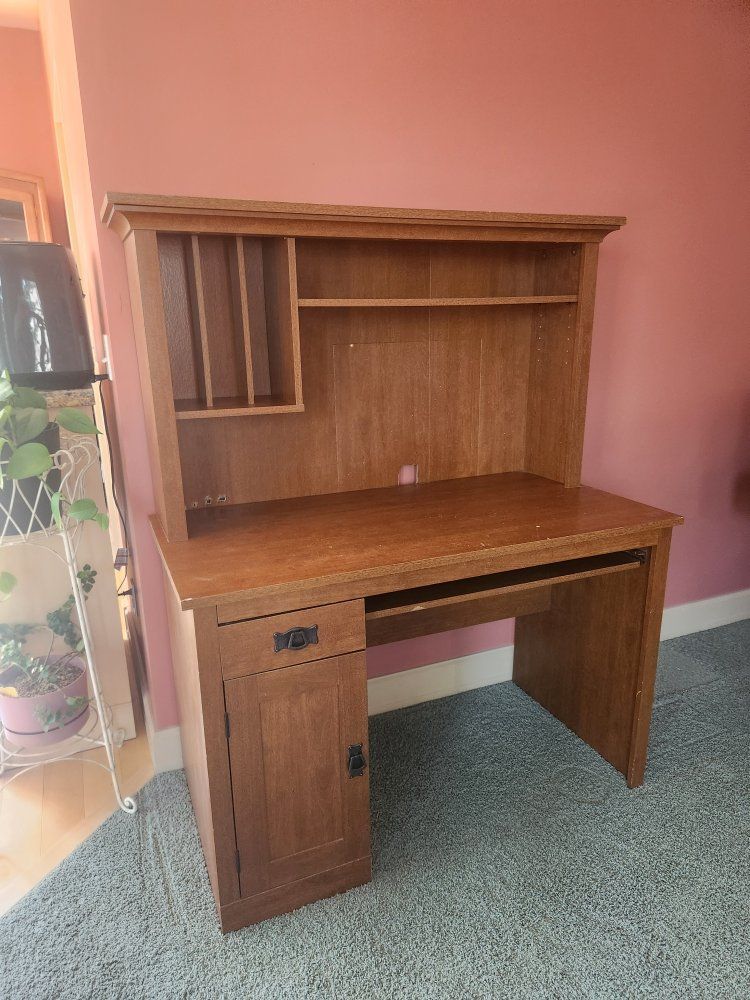 Sturdy Desk