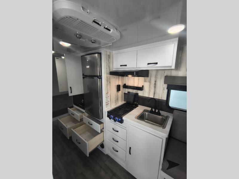 Main image 10