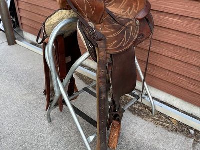 Saddle Ozark Leather Co. Saddle King Line Western Saddle Waco Texas