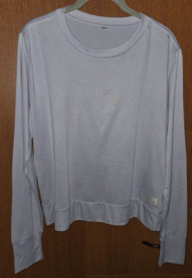 VUORI Daydream crew knit top lavender mist size large