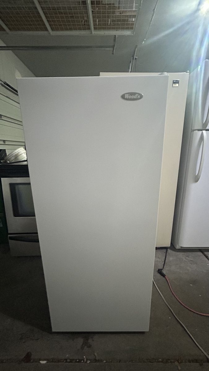 7 Cubic Foot Freezer