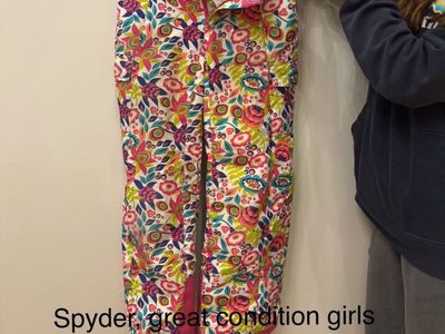 Girls ski pants, sz 10 Patagonia and Spyder brand