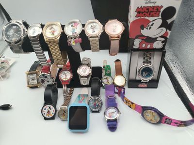 19 Disney Watches Mickey Mouse Minnie Goofy Frozen Elsa Anna Jewelry Not Tested Watch