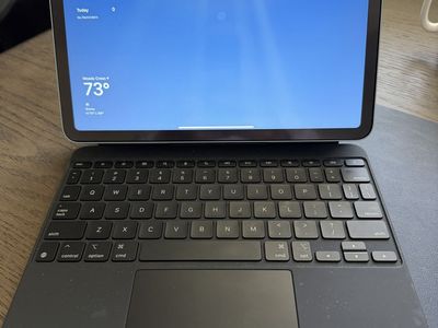 iPad Air M3 11-inch Magic Keyboard and Smart Folio