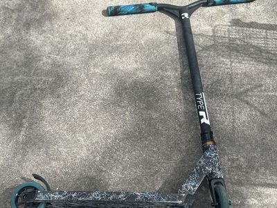 Type R scooter, skate