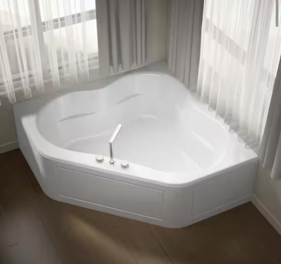 New KOHLER Soaking Corner Bath Tub White