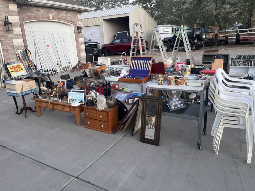 Yard Sale In Herriman Going On Now