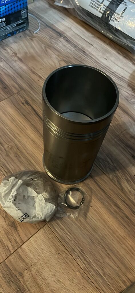 Mahle Cylinder Sleeve