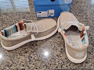 Hey dudes mens size 9