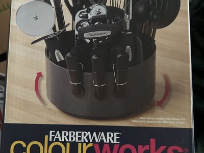 FARBERWARE Colourworks 20-Piece Spinning Gadget Set - Kitchen Utensils