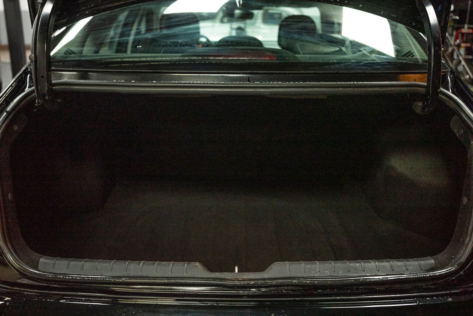 Main image 7
