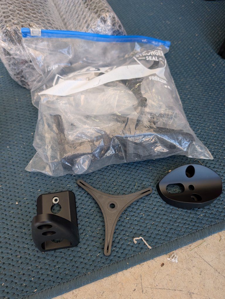 Main image 6