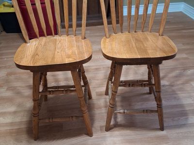 Set of 2 Vintage Wooden Swivel Bar Stools - Oak Arrowback Chairs